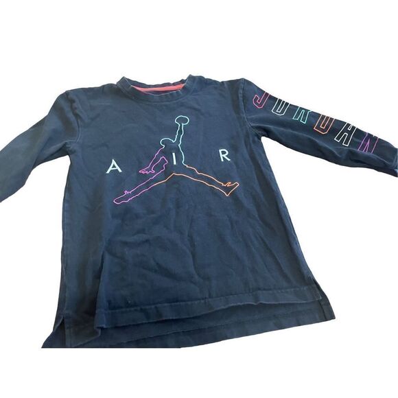 Air Jordan kids’ long sleeve shirt - Picture 4 of 8